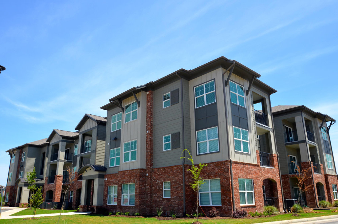 Cross Creek Village Image 1
