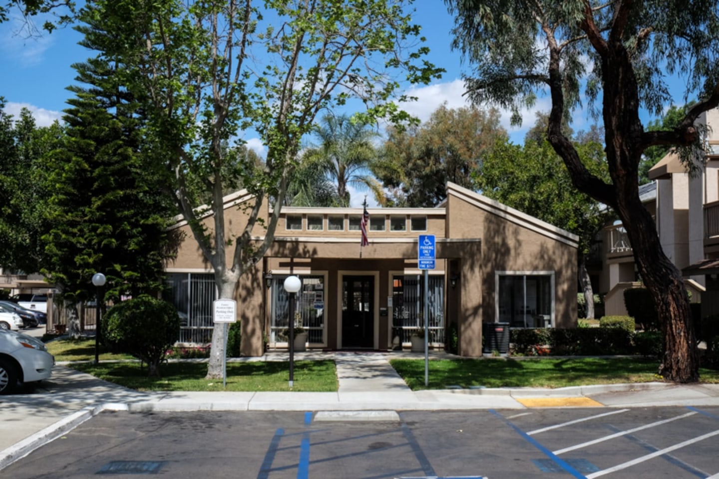 Oak Hill Apartments Image 16