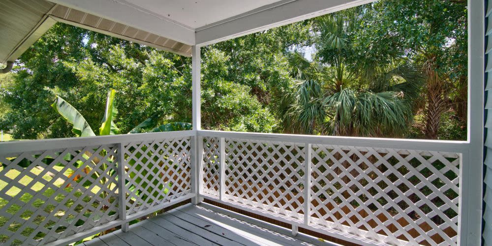 Tampa Woods Apartments Image 11