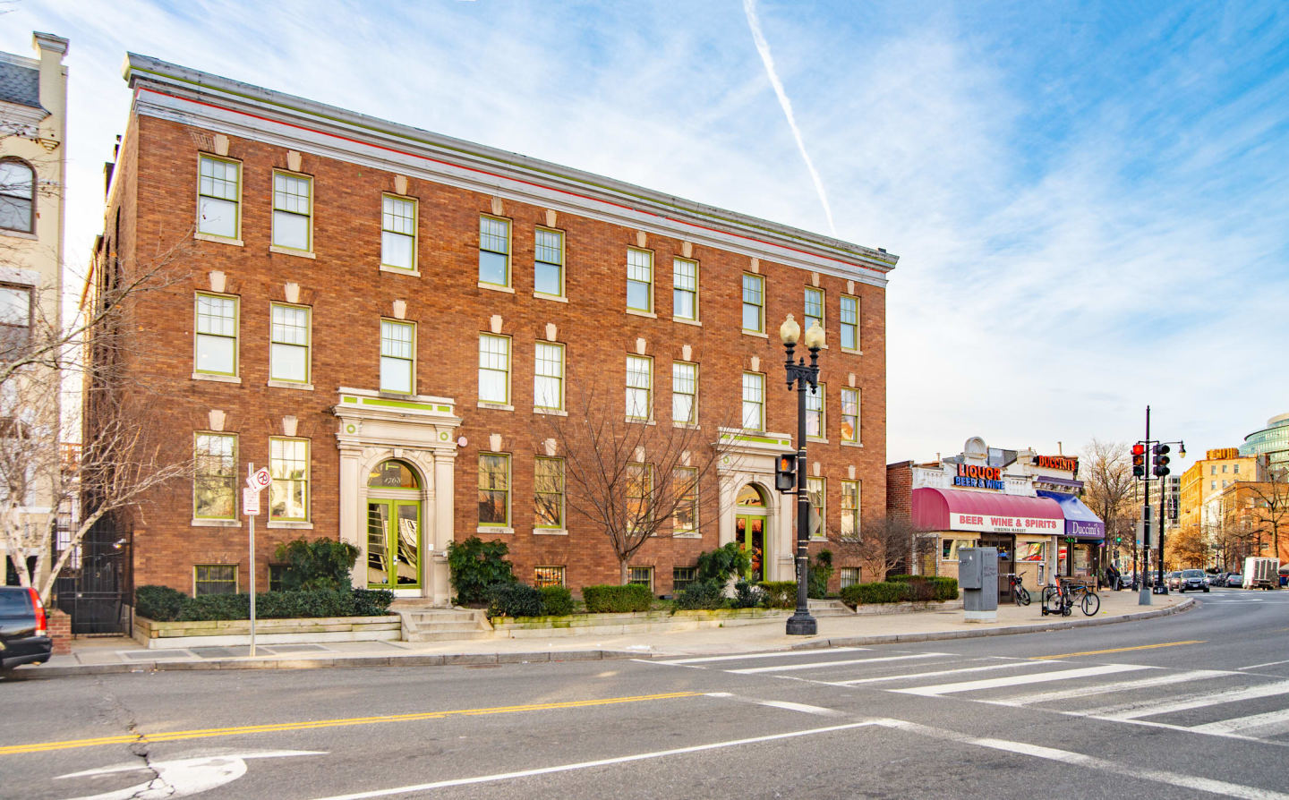 U Street Apartments Image 5