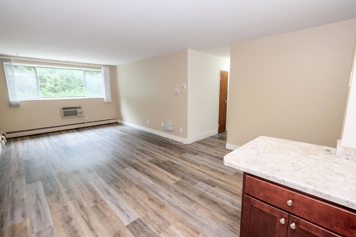 Riverside Flats Image 14