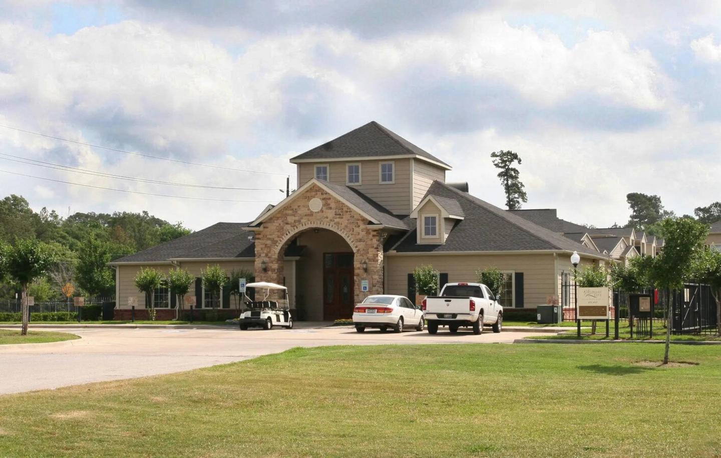 Fairlake Cove Image 16