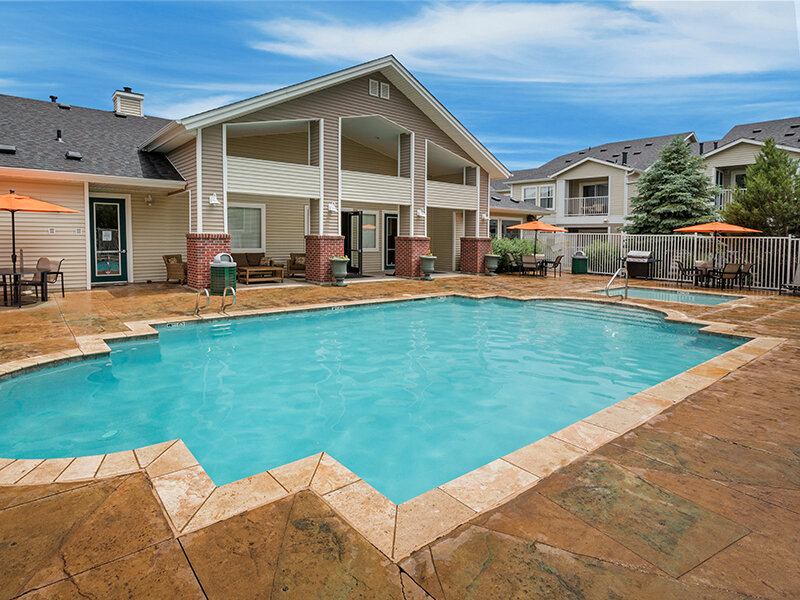 Fountain Springs Apartments Image 1