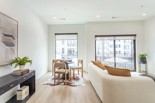 Luna Apartments Image 5