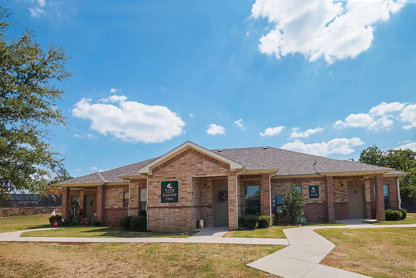 Senior Housing - North Greenbriar Image 17