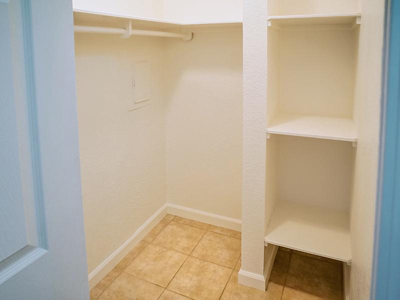 Sun Valley Apartment Homes Image 14