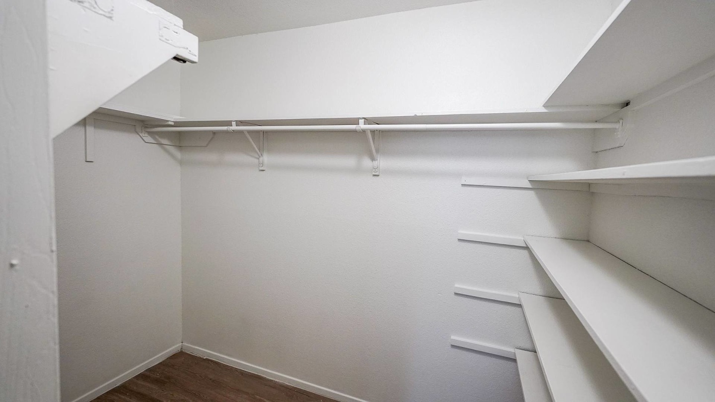 Trenton Place Image 45