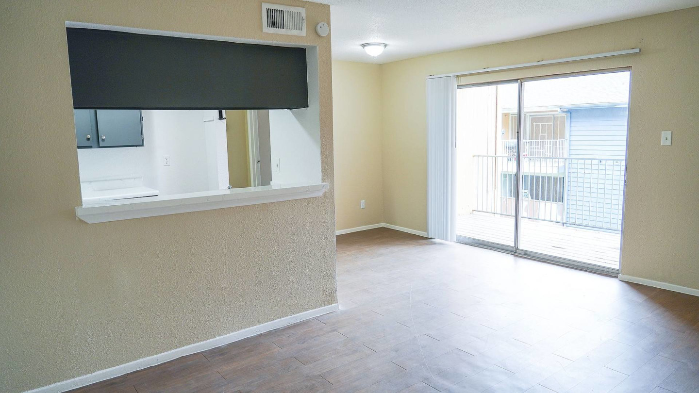 Trenton Place Image 48