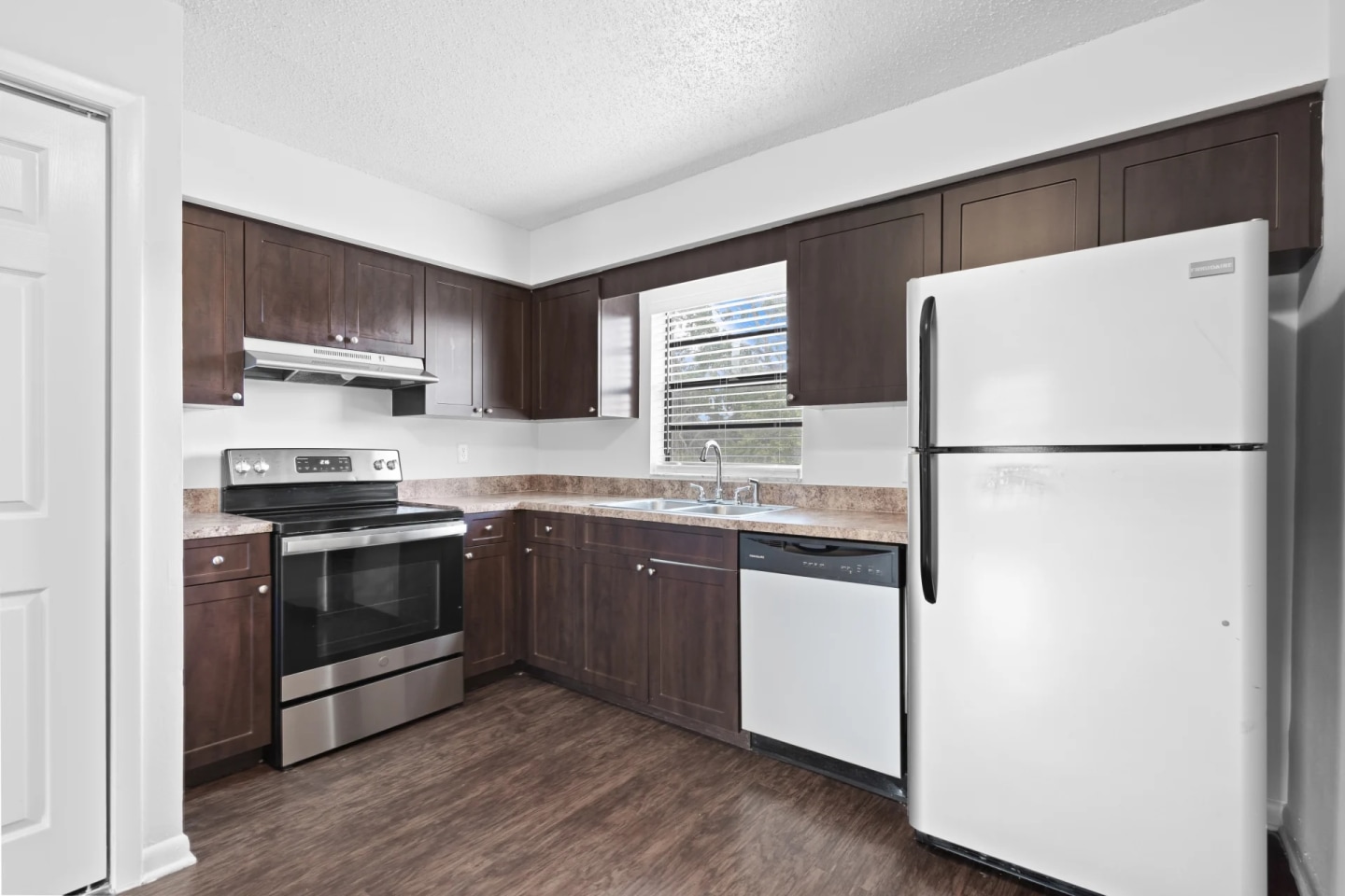 Clarice Court Villas Image 1