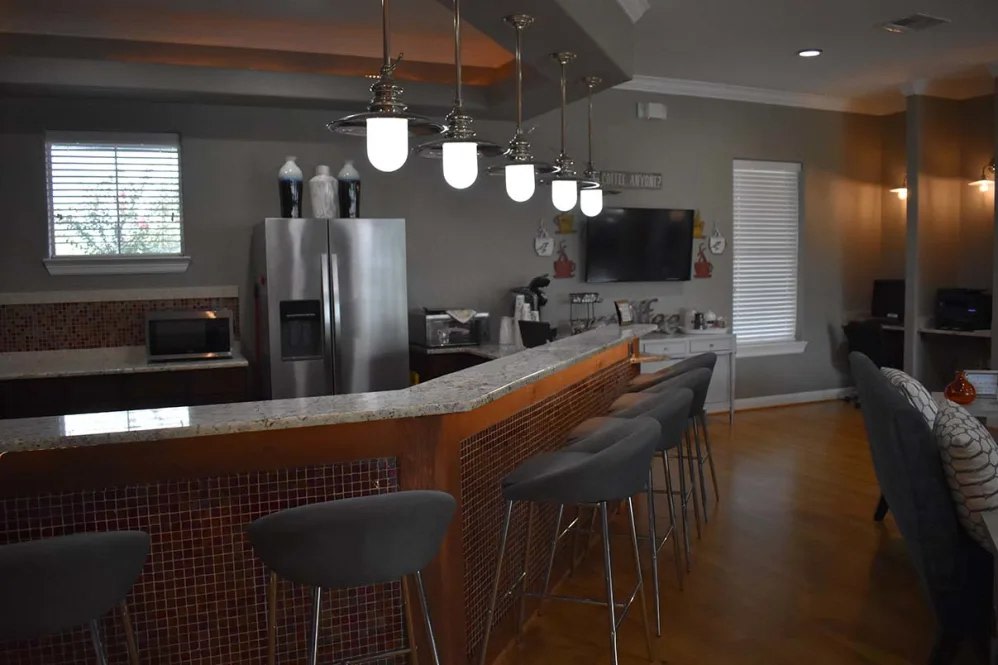Oak Forest Image 7
