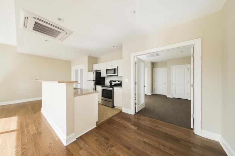 521 St Paul Street Image 13