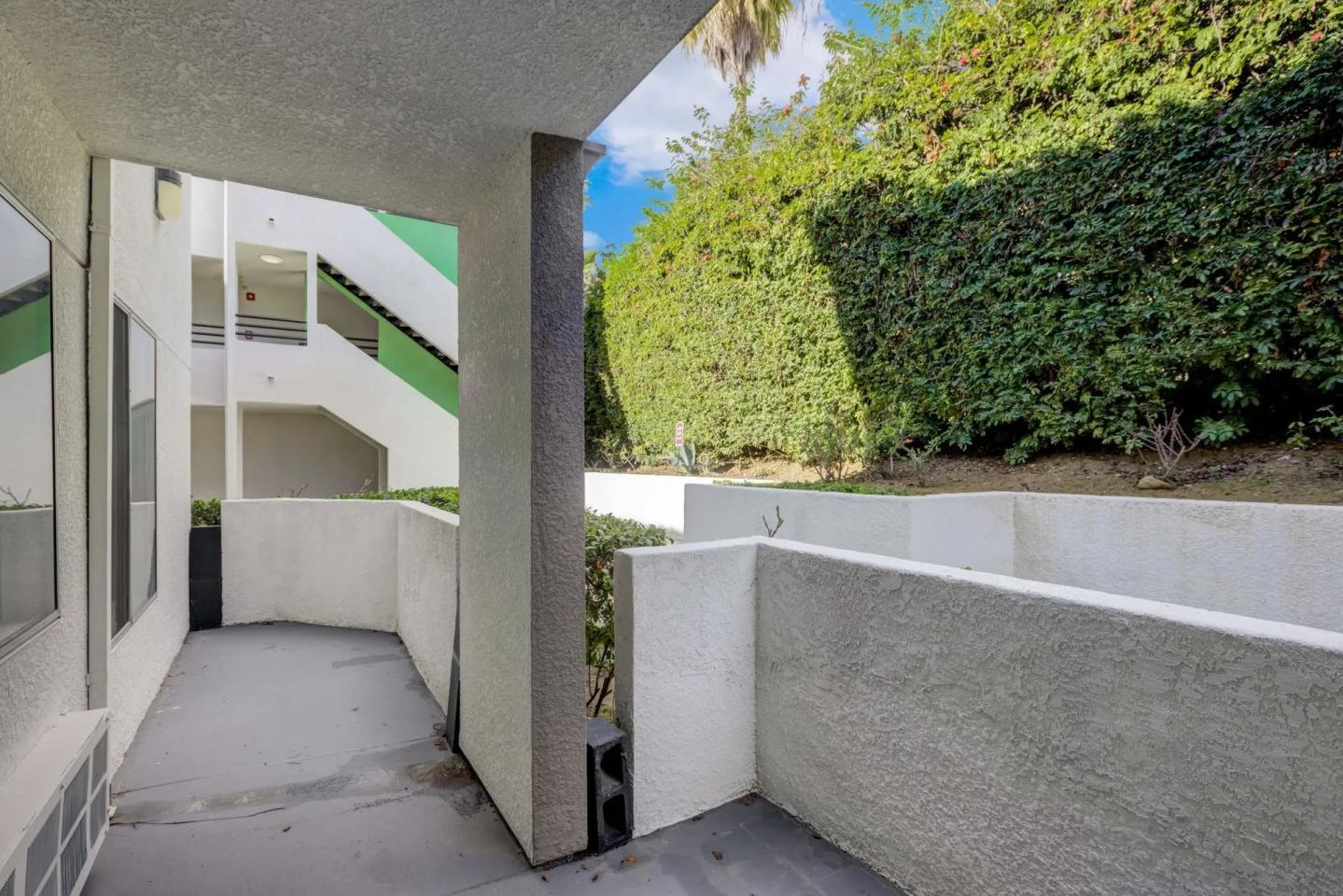 Mariposa Gardens Image 1