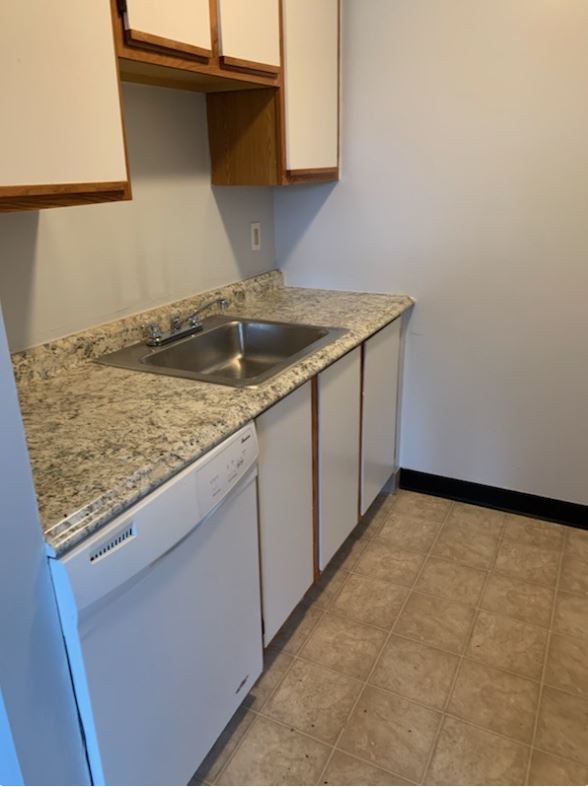 Manhattan Square Apartments Image 2