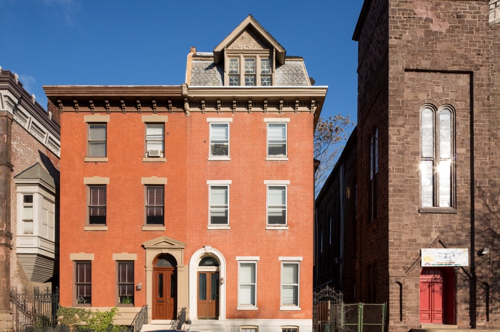 2009 Spring Garden Image 1