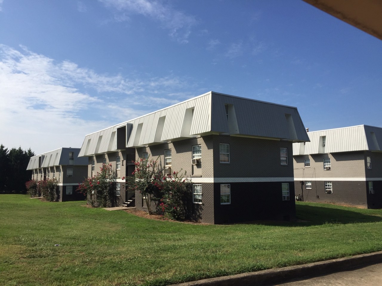 Lanier Terrace Apartments Image 6