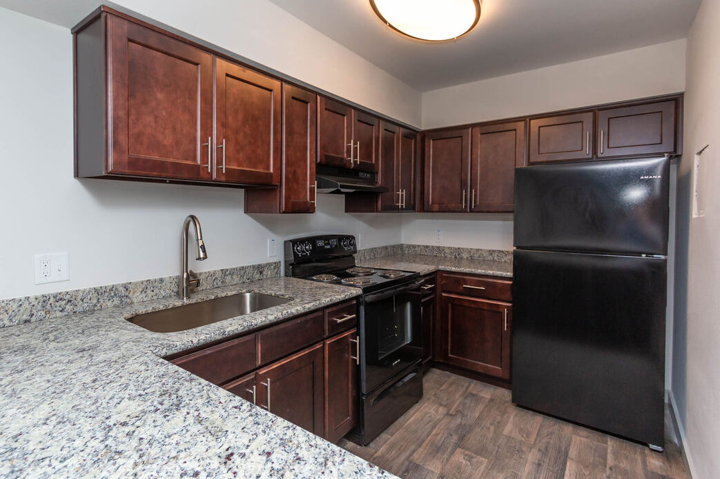 Glen Oaks Image 5