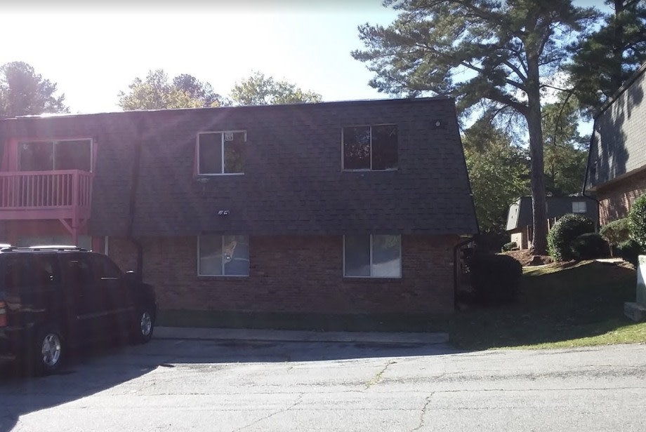 Amberwood Apartments Image 2