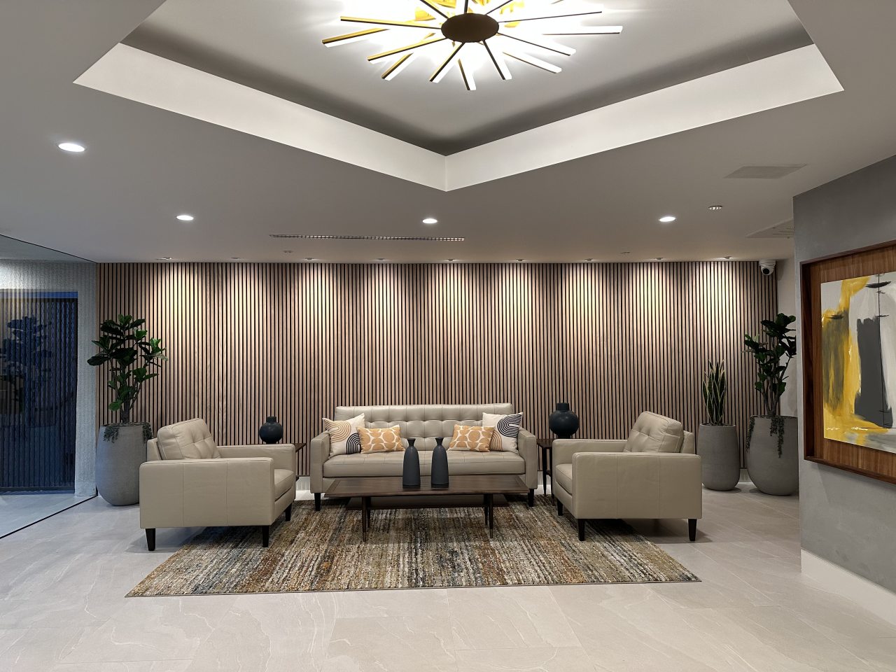Palm Court Apartments Image 2