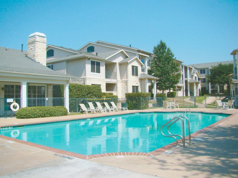 Arrowhead Park Apartment Image 2