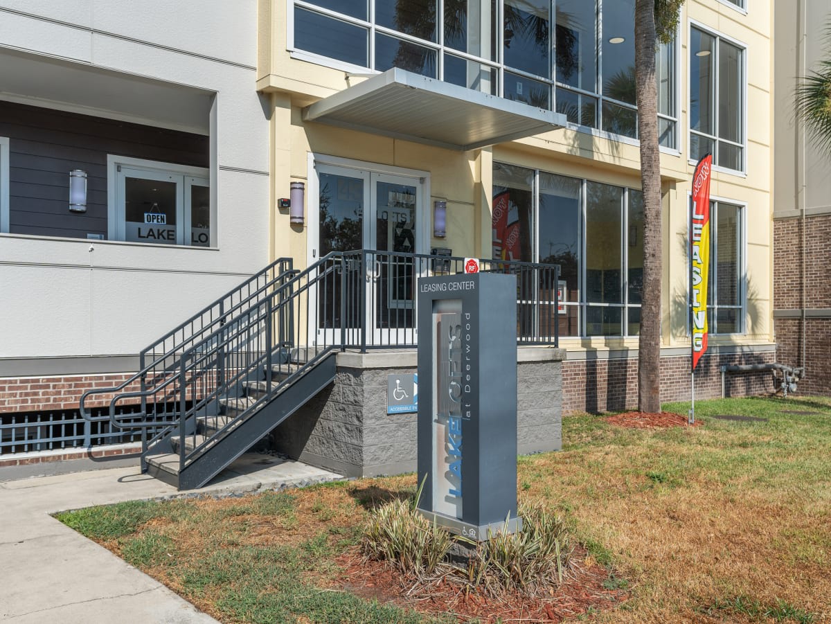 Lake Lofts at Deerwood Image 50