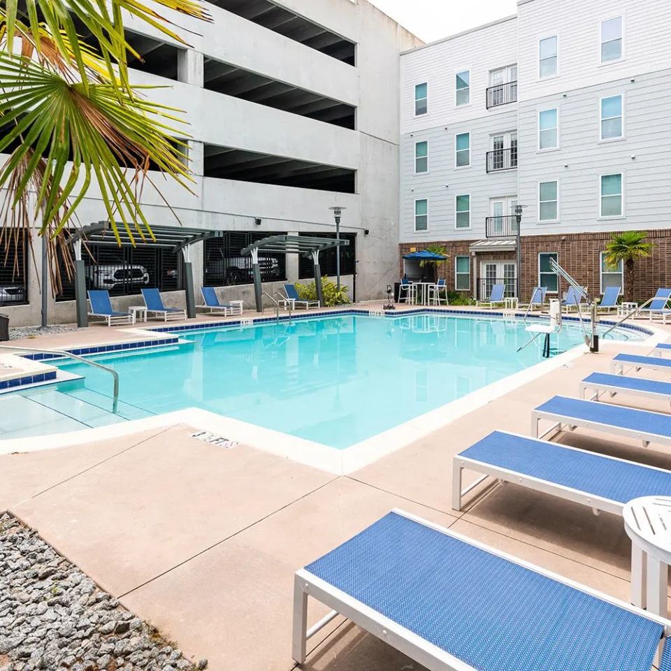 The Luxe on West Call - Student Housing Image 12
