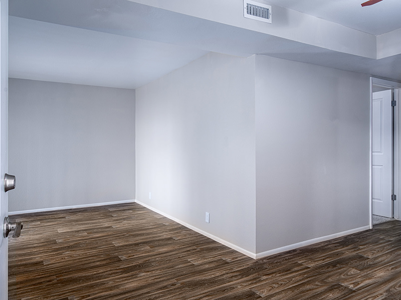 Creekview Apartments Image 8