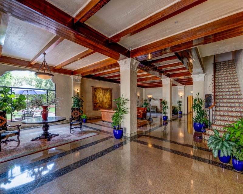 Hermoyne Apartments Image 11