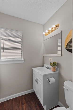 Townhomes at South Highlands Image 13