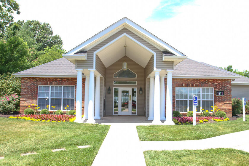 Walden Pond Apartments Image 19