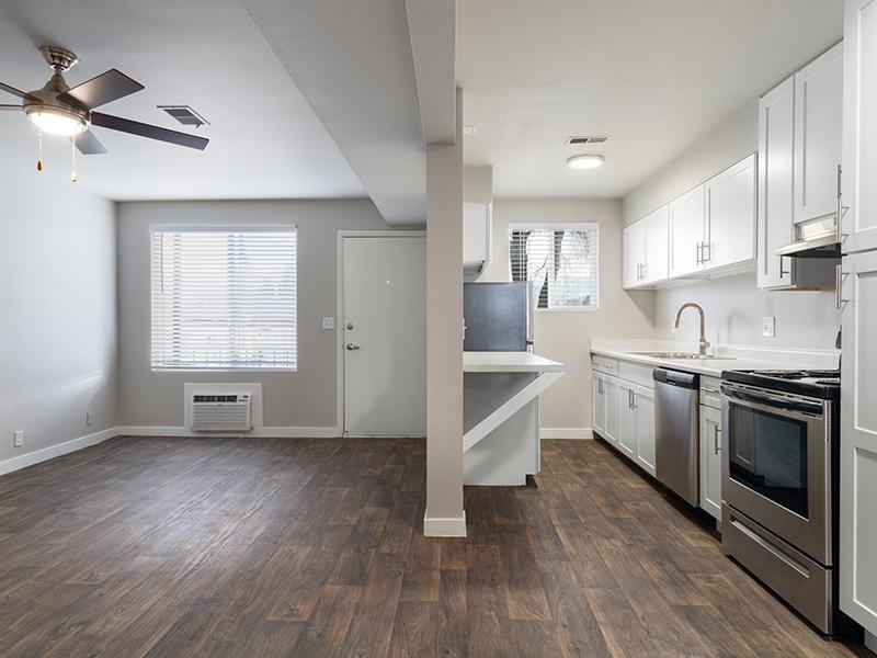 Commons on 2nd Apartments Image 3