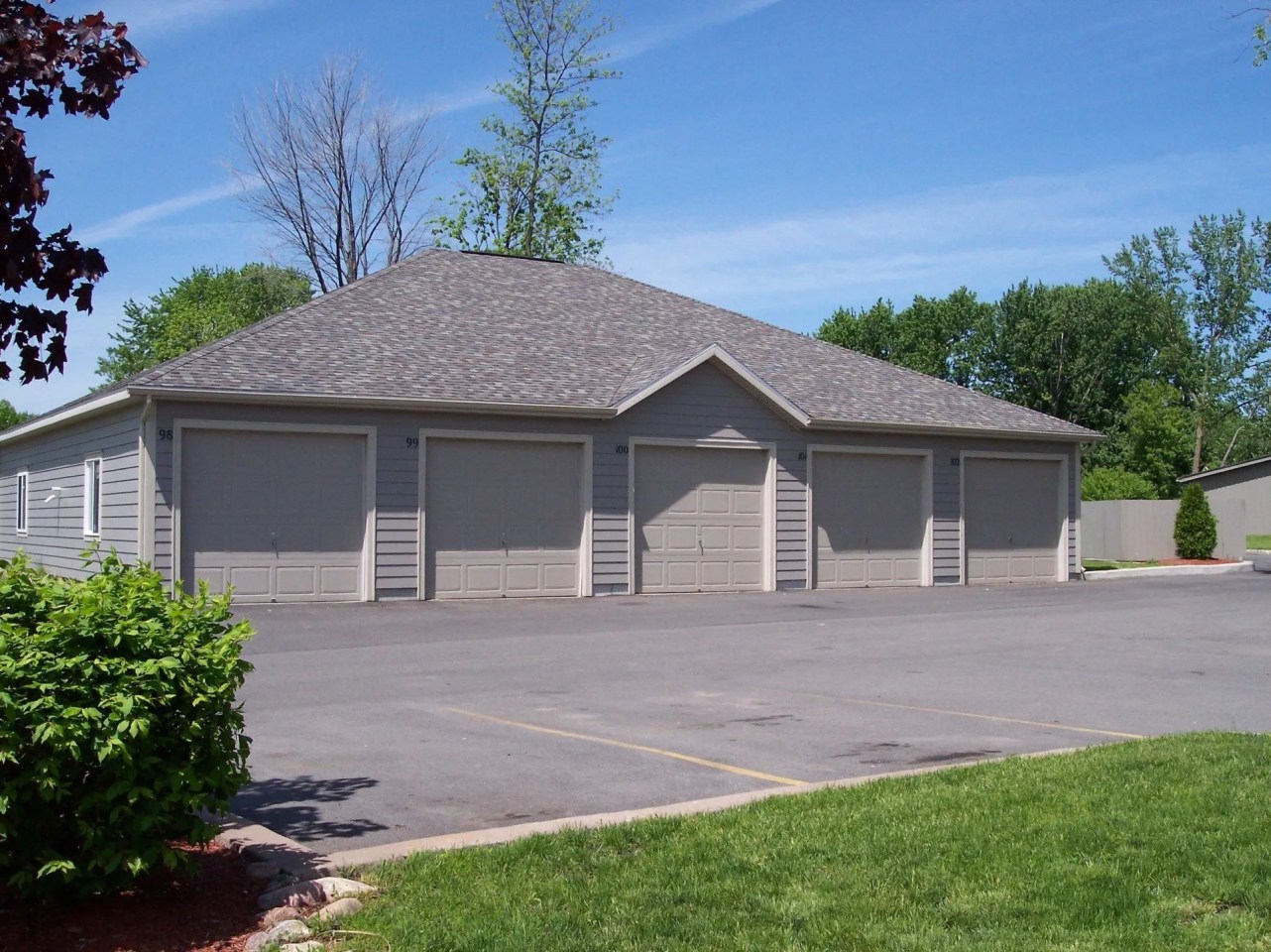 Clayton Manor Apartments Image 7