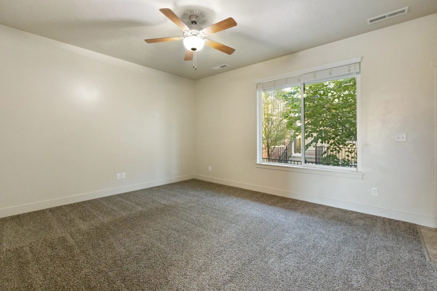 South Ridge Townhomes Image 17