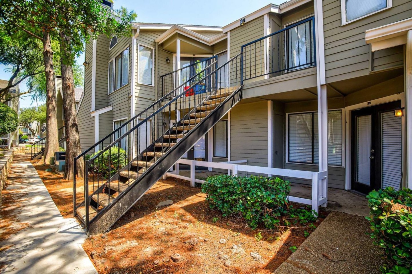 Woodside Lane Apartments Image 34