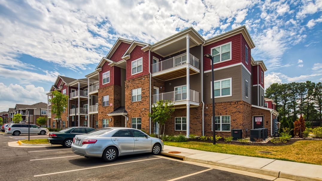 Valor Apartment Homes Image 45