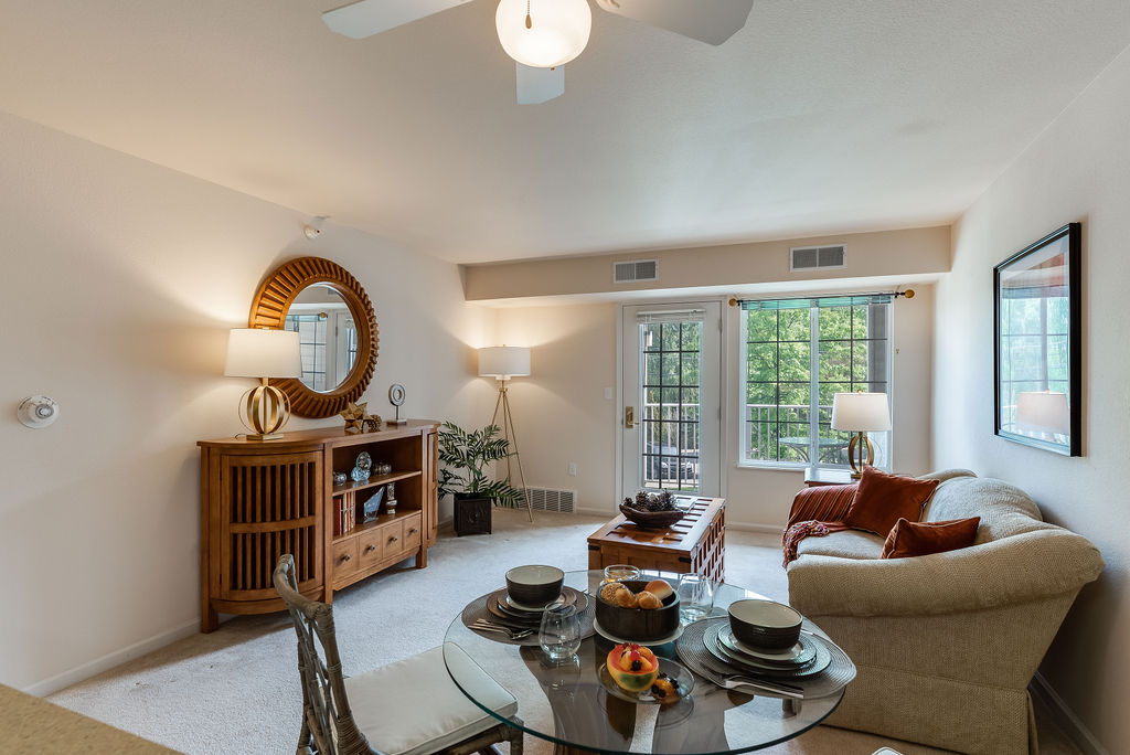 Elmhaven Manor - Senior Living Image 5