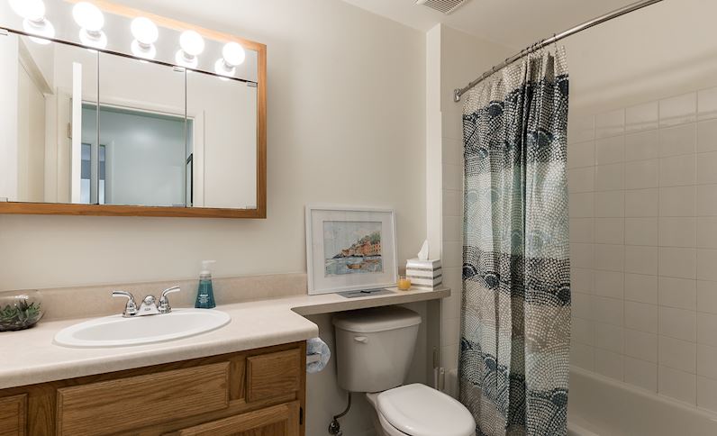 Pikeview Manor Apartments Image 18