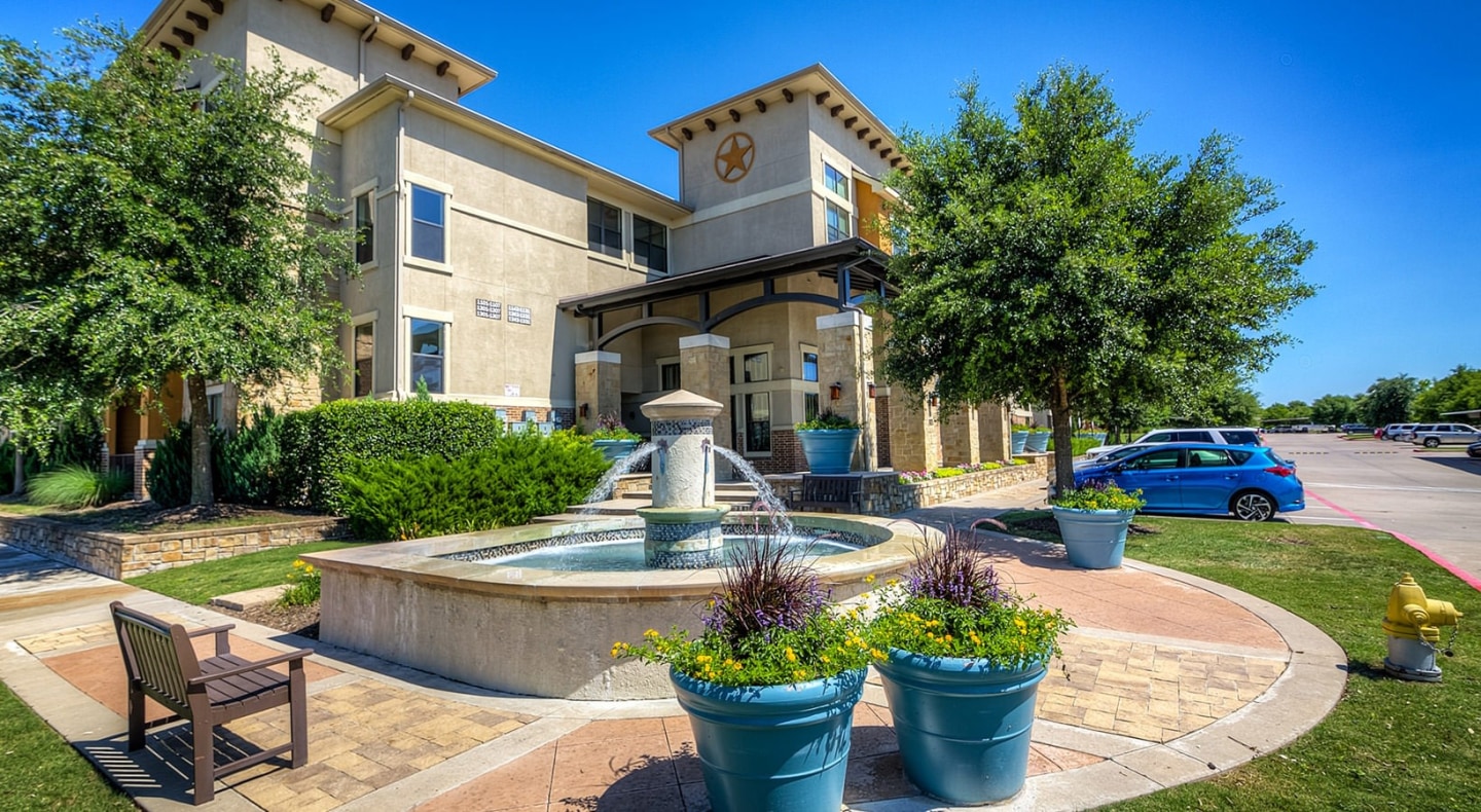 Old Hickory Square Image 29