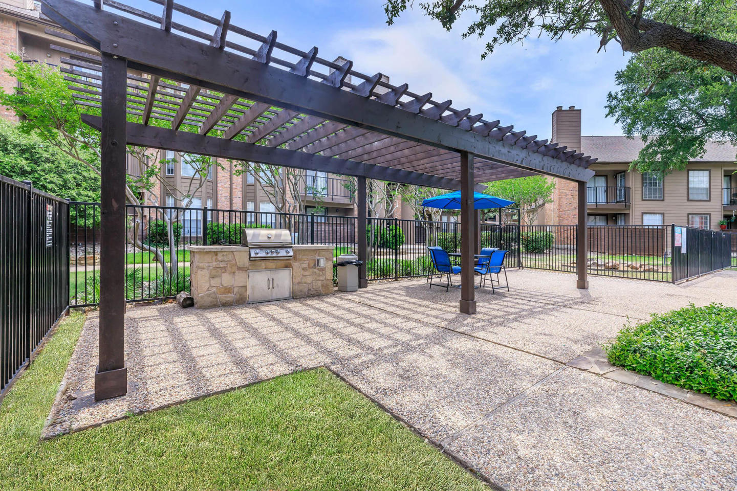 Frankford Flats Image 25