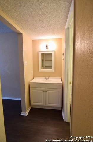 Kelly Apartments Image 17