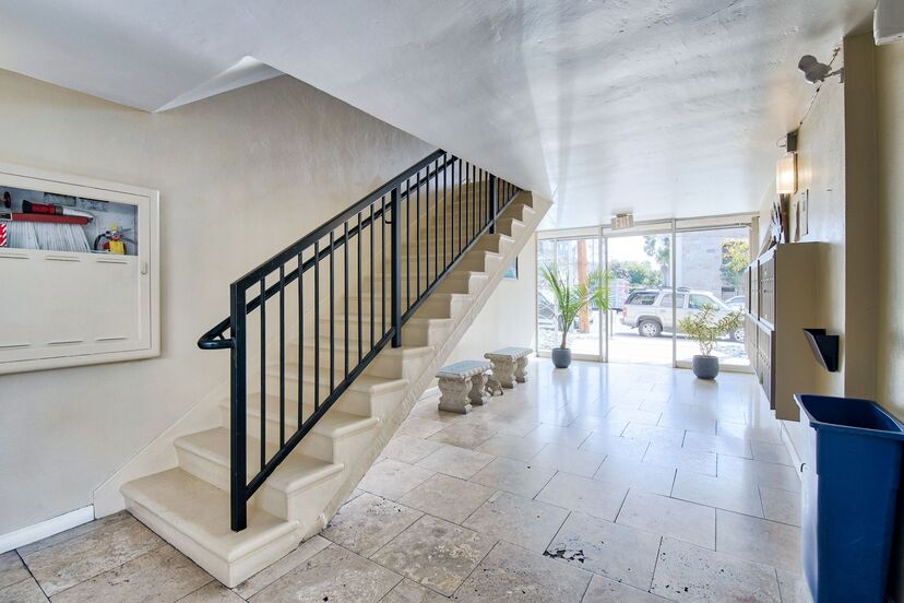 Hilltop Terrace Image 30