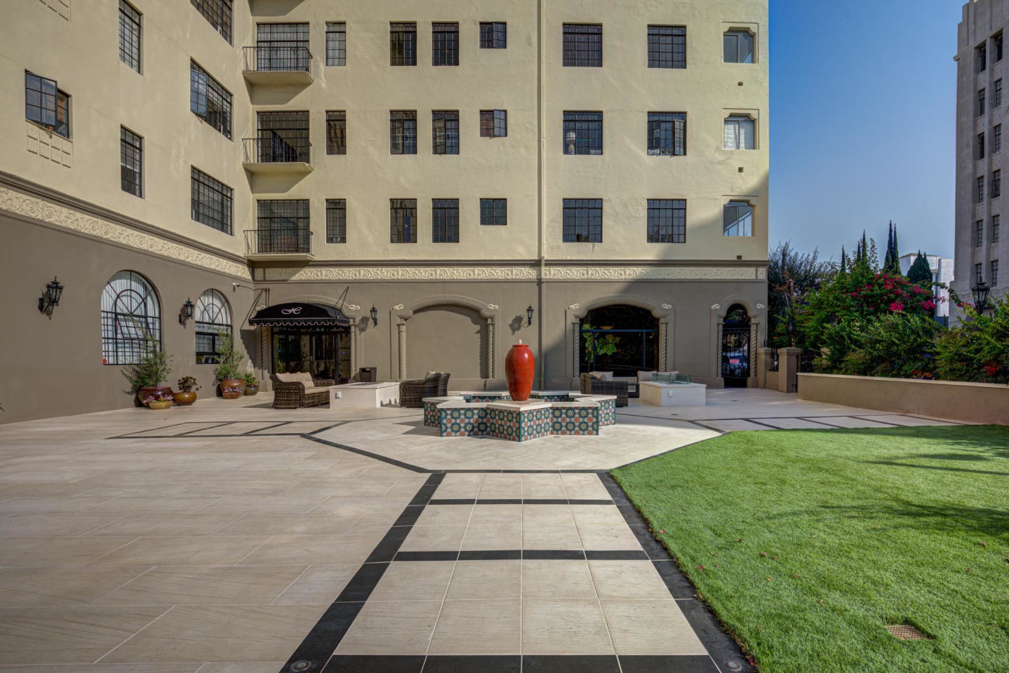 Hermoyne Apartments Image 36