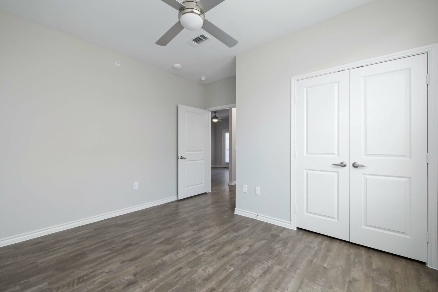 Riverstone Apartments - Affordable Housing Image 11