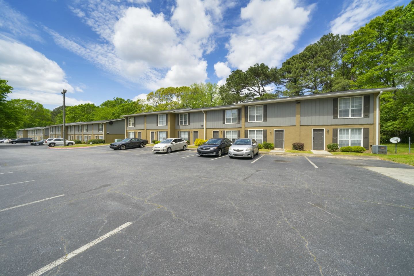 Twelve Oaks Image 8