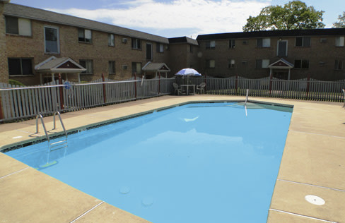 Holly Court Apartments Image 10