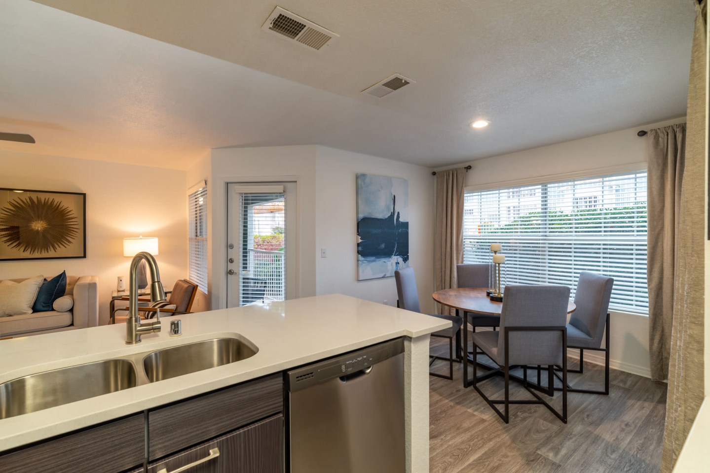 La Ventana Apartments Image 8