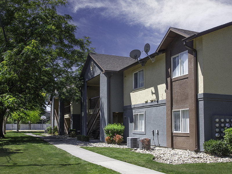 Mountain Shadows Apartments Image 8