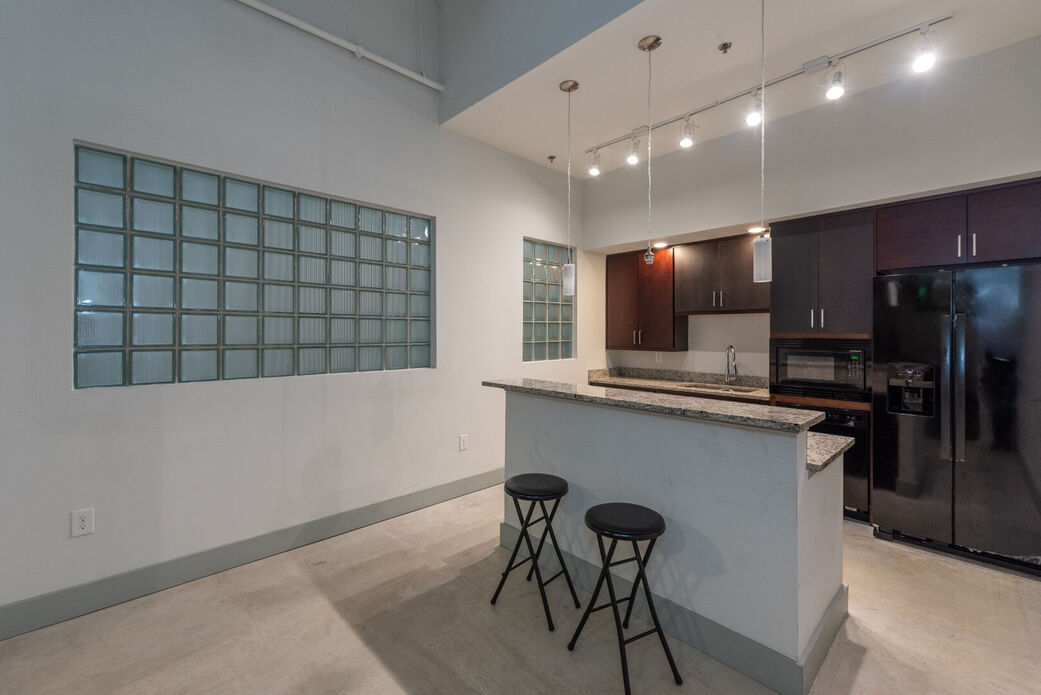 Petersburg ArtistSpace Lofts Image 15