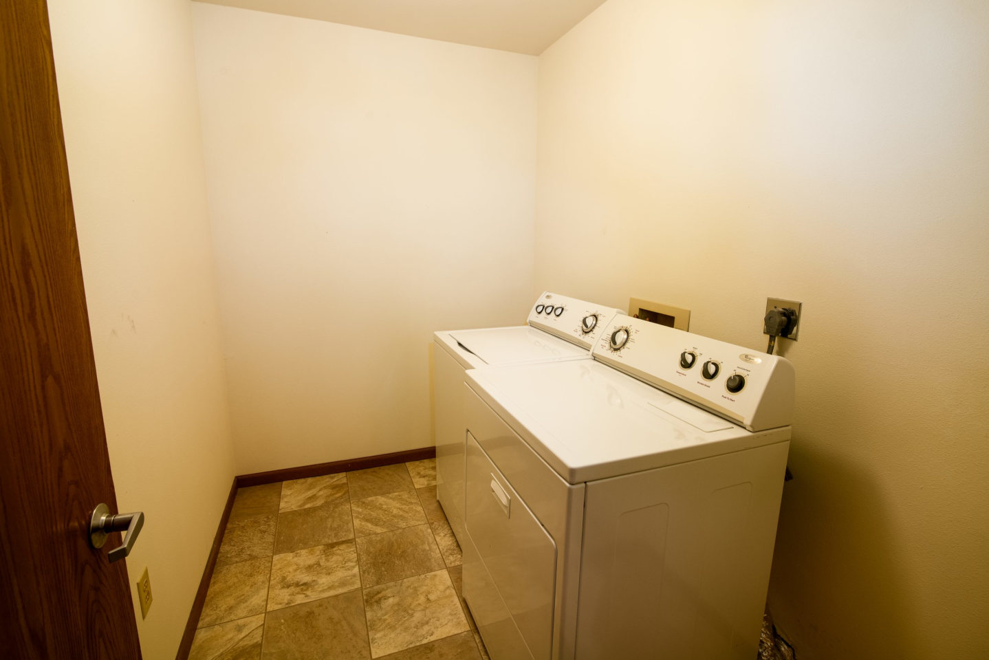 Greentree Glen - Senior Housing Image 11
