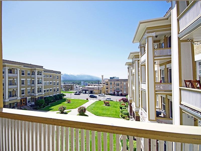 The Hillcrest Image 18