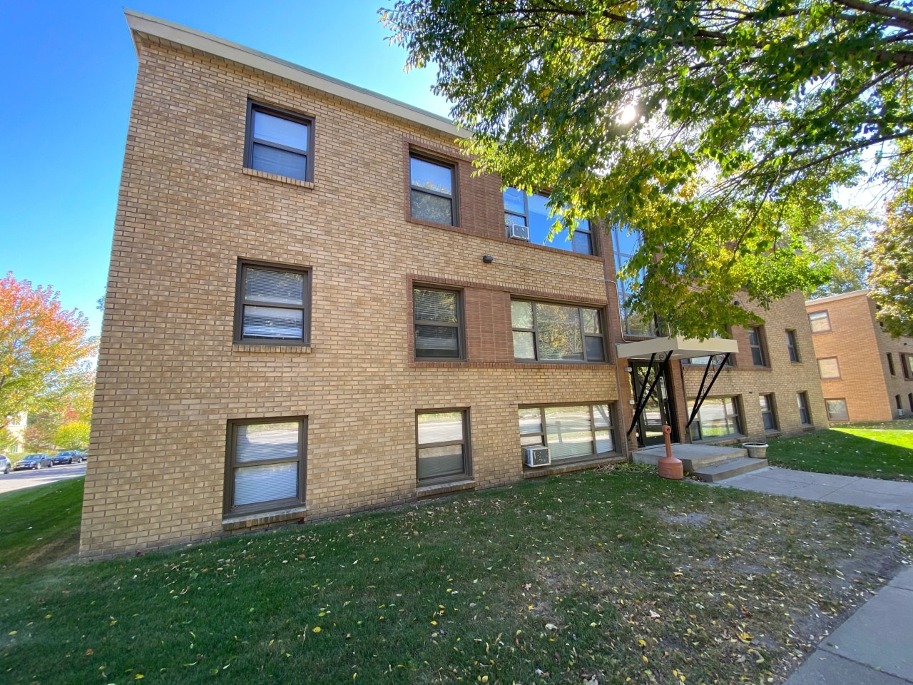 West 7th Apartments Image 6